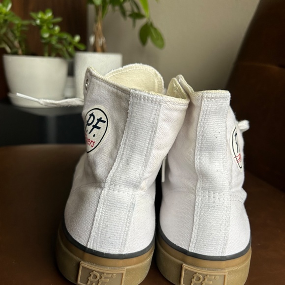 PF Flyers made by New Balane *ExtreamlyRare*